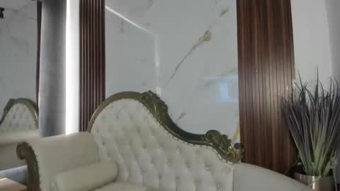 Snapshot of coraliebronson chatting on 09.21.25 Coralie Bronson online show from 09.21.25