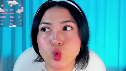 Snapshot of coralinericce_ chatting on 12.14.24 Coral Stefani online show from 12.14.24