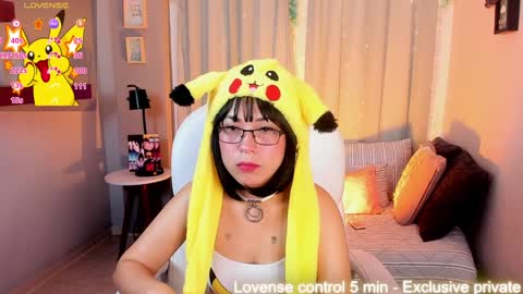 Snapshot of coralinericce_ chatting on 02.06.25 Coral Stefani online show from 02.06.25