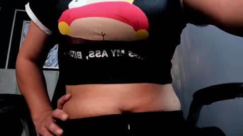 Snapshot of coralinericce_ chatting on 10.21.25 Coral Stefani online show from 10.21.25