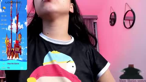 Snapshot of coralinericce_ chatting on 11.15.25 Coral Stefani online show from 11.15.25