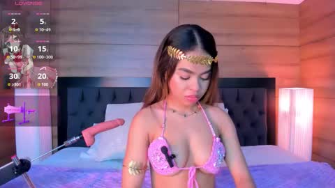coralineross_ online show from 01.15.26