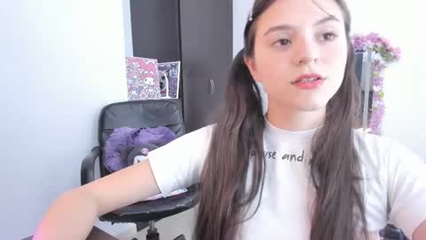 Coraline uwu     Bienvenidos al dulce mundo de Coraline    Hola amores soy Coraline  Una chica  tierna juguetona online show from 01.13.26