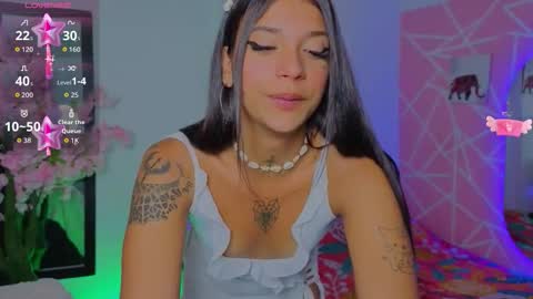 Snapshot of coralrigan chatting on 12.19.25 Coral online show from 12.19.25