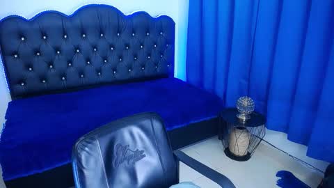 Snapshot of cordelia_perlman chatting on 11.25.25 Cordelia online show from 11.25.25