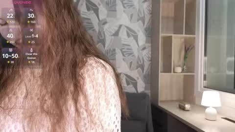 Snapshot of cordiacower chatting on 11.28.25 Leya online show from 11.28.25