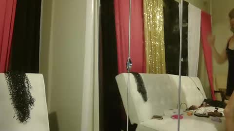 CorinneBijou online show from 02.09.25