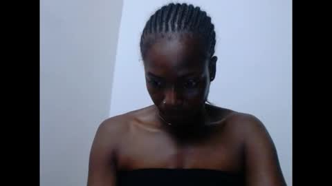 Snapshot of cornxslut chatting on 10.23.25 cornxslut online show from 10.23.25