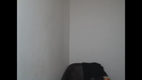 Snapshot of cornxslut chatting on 11.02.25 cornxslut online show from 11.02.25