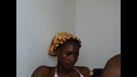 Snapshot of cornxslut chatting on 11.15.25 cornxslut online show from 11.15.25