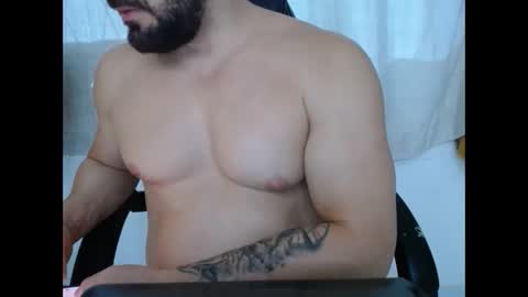 Snapshot of corolaxxl chatting on 12.16.25 corolaxxl online show from 12.16.25