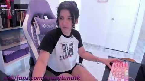 Snapshot of cositarika__ chatting on 07.13.26 Lunita online show from 07.13.26