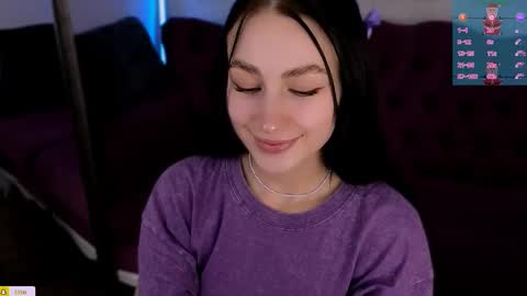 Snapshot of cosmicfaye chatting on 12.17.24 cosmicfaye online show from 12.17.24