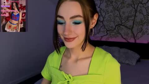 Snapshot of cosmicfaye chatting on 10.03.25 cosmicfaye online show from 10.03.25