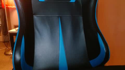 Snapshot of cosmicjones88 chatting on 01.04.25 cosmicjones88 online show from 01.04.25