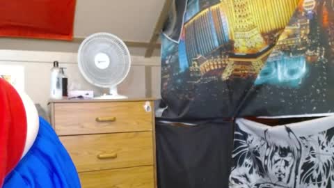 Snapshot of cosmicjones88 chatting on 05.24.26 cosmicjones88 online show from 05.24.26