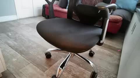 Snapshot of cotosmith chatting on 12.16.24 Cotosmith online show from 12.16.24