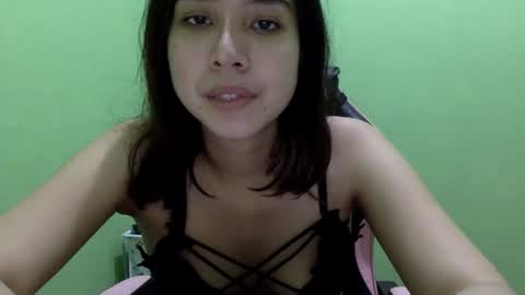 Snapshot of cottoncandygirl9898 chatting on 04.23.26 Liz Gwyneth Charlota online show from 04.23.26