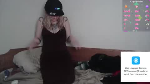 Snapshot of cottonmoufqueen chatting on 03.08.26 cottonmoufqueen online show from 03.08.26
