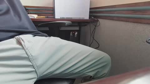 Snapshot of countryboy_10 chatting on 02.05.25 CountryBoy 10 online show from 02.05.25