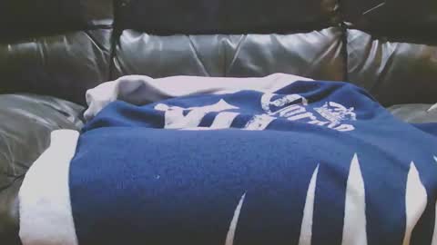 Snapshot of countrycock7inch chatting on 12.21.25 countrycock7inch online show from 12.21.25