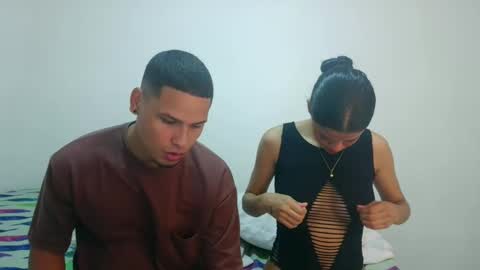 Snapshot of couple777sexy chatting on 09.20.25 Andri online show from 09.20.25