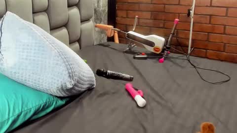 Andrea and Scott online show from 02.18.26