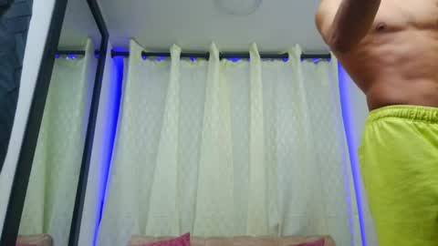 couple_hot_xxxz online show from 03.30.26