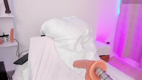 Maria  online show from 01.08.25