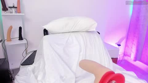 Maria  online show from 02.25.25