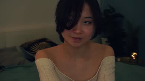 Yui online show from 02.02.25