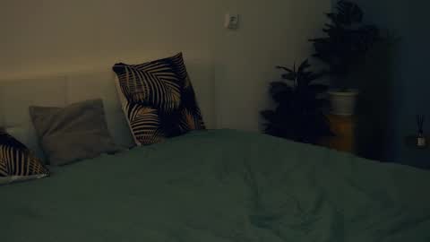 Yui online show from 02.10.25