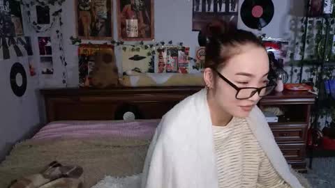 Yuna online show from 11.15.25