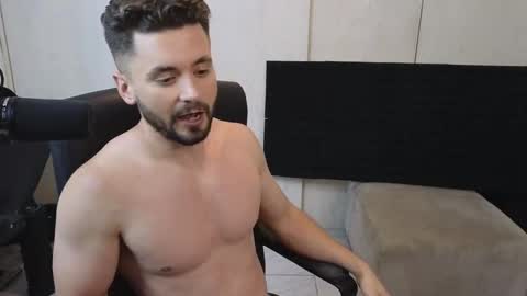 Snapshot of cowboylean chatting on 09.11.25 cbl online show from 09.11.25