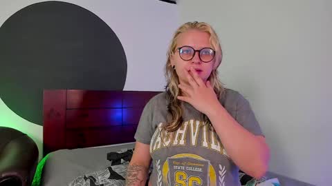 Lexie  Rose  online show from 12.20.24