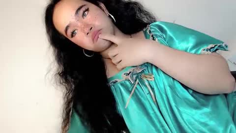 Snapshot of crazy_vixen chatting on 01.13.25 Hot Ayisha online show from 01.13.25