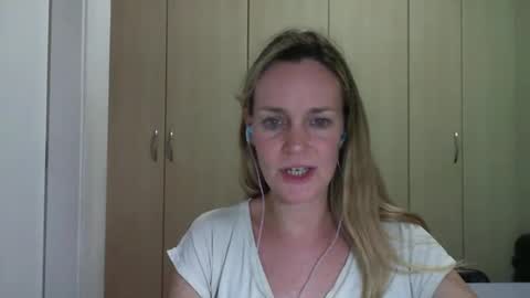 Anny online show from 01.31.25