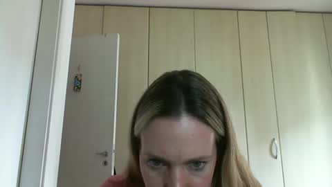 Anny online show from 02.10.25