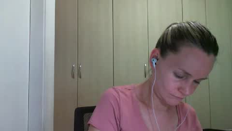 Anny online show from 02.11.25