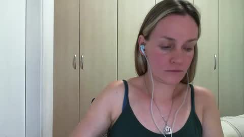 Anny online show from 02.19.25