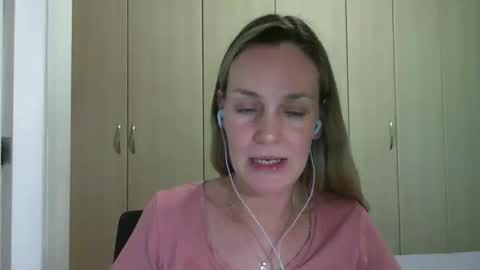 Anny online show from 02.26.25