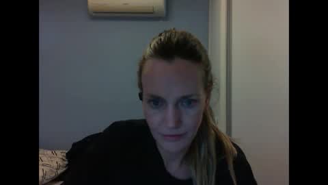 Anny online show from 09.25.25