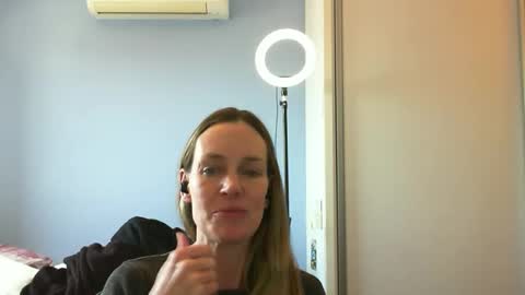 Anny online show from 11.11.25