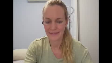 Snapshot of crazyanny chatting on 03.07.26 Anny online show from 03.07.26
