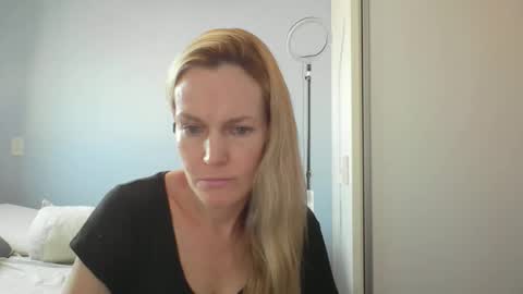 Snapshot of crazyanny chatting on 03.30.26 Anny online show from 03.30.26