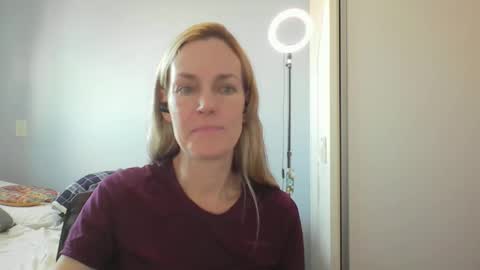 Snapshot of crazyanny chatting on 04.03.26 Anny online show from 04.03.26