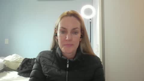 Snapshot of crazyanny chatting on 05.22.26 Anny online show from 05.22.26
