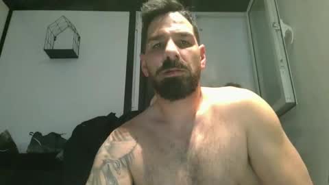 Snapshot of crazycouple1011 chatting on 02.04.25 funcouple online show from 02.04.25