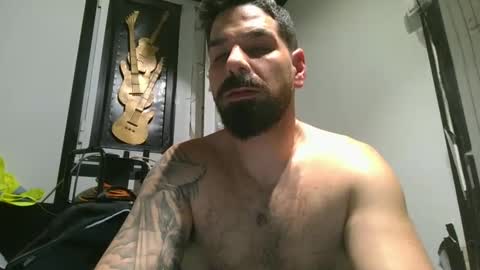 Snapshot of crazycouple1011 chatting on 02.08.25 funcouple online show from 02.08.25