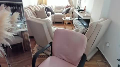 LAURA online show from 03.14.26